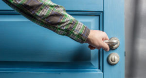 Verzogene Tür reparieren Tipps und Anleitung