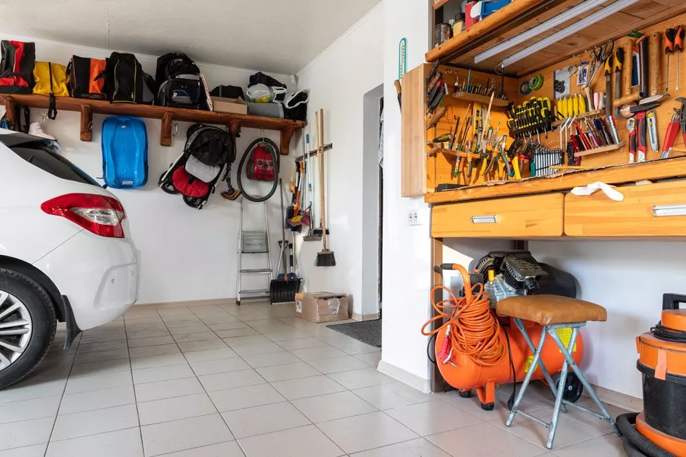Garage eingeteilt in Bereiche Garage