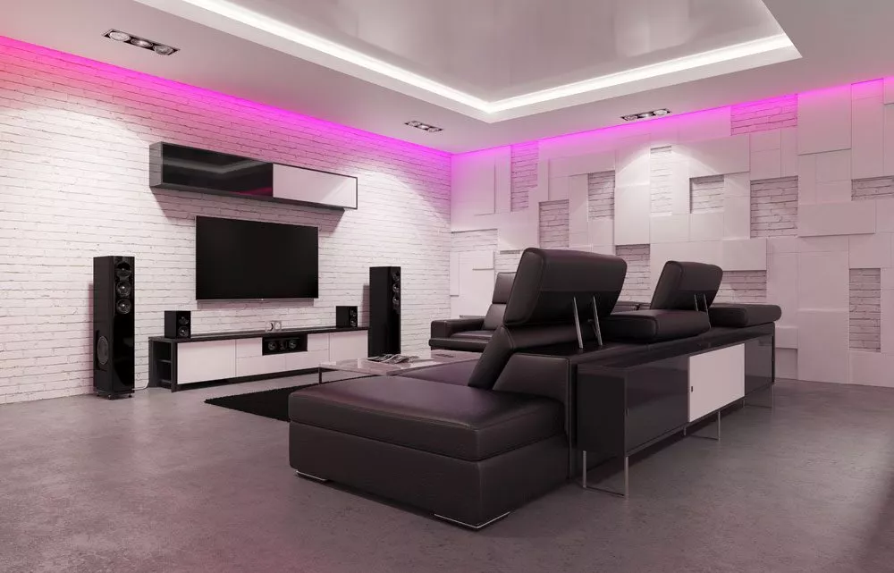 LED Stripes an der Decke im Heimkino LED Stripes